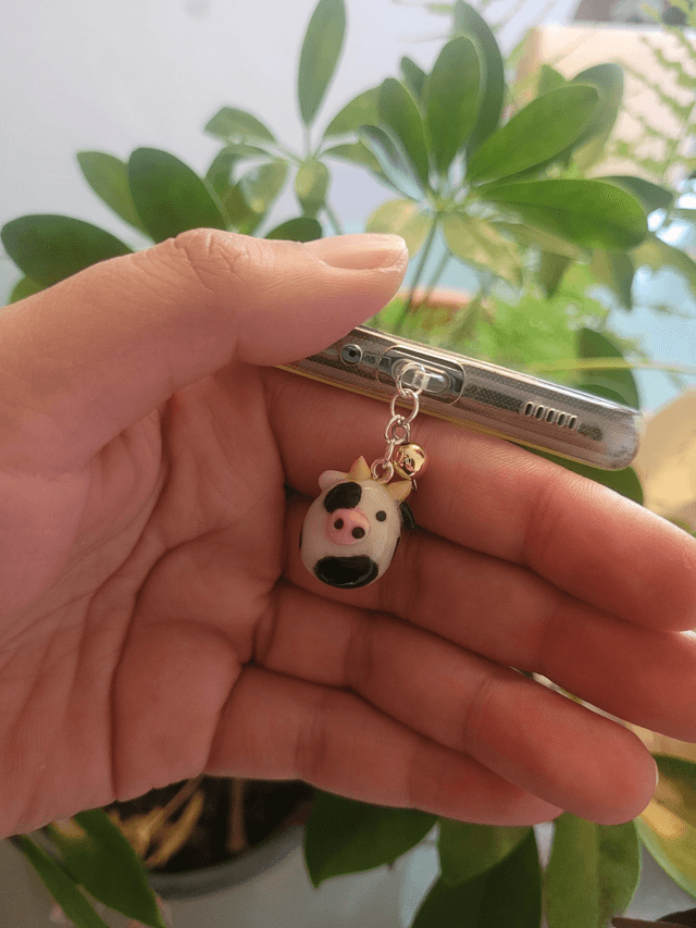 Cow Dustplugs – Moo-velously Cute and Practical! 🐄